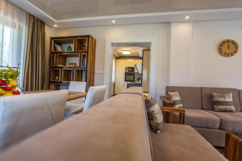Villa Rose - image 5