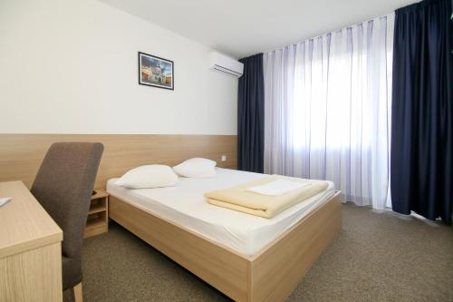 Hotel Zagreb - image 2