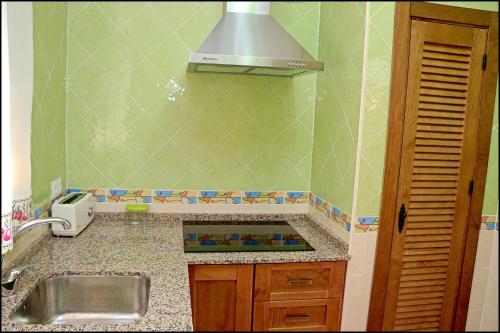 Bungalow en Conil con piscina - image 8