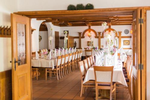 餐廳, Gasthof zur Sonne Winzenhohl in 赫斯巴赫