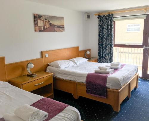 The Beach Motel - main image