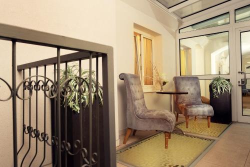 Hotel Ambassador - image 4