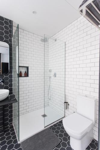 Superior Suite image 9