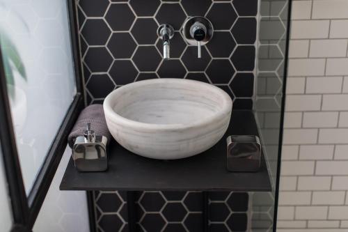Superior Suite image 8