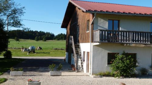 LA GRANGE DE HAUTE-JOUX in ดิโวน เล บาน
