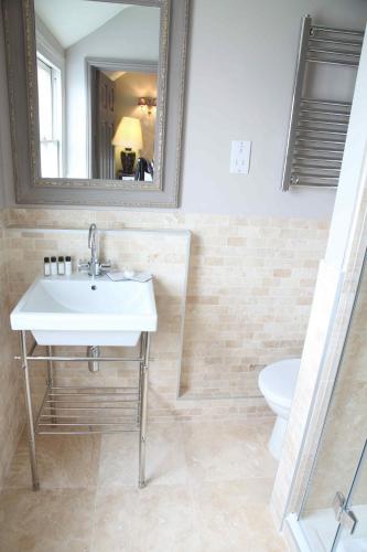 Flower Pot Hotel - image 12