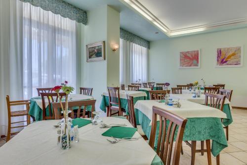Hotel Austria - main image