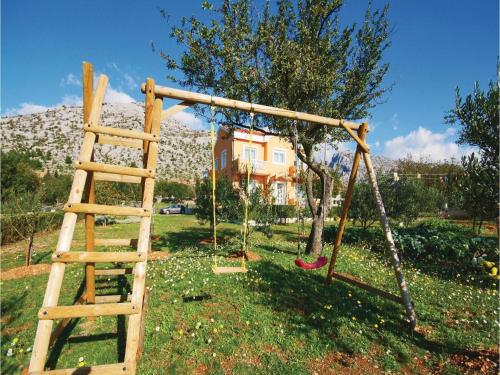  Apartments Mirjana II in Starigrad-Paklenica