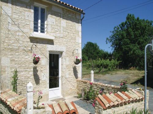 Holiday Home St. Sigismond Rue Du Louche Du Four gîte à louer Maillezais