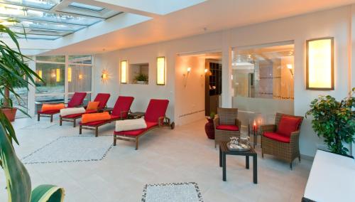 桑拿, Hotel Sonnenhügel (Hotel Sonnenhugel) in 巴德 貝文森