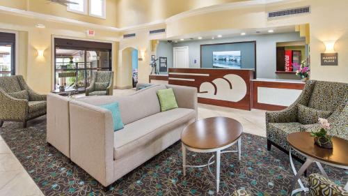 Best Western Plus Deerfield Beach Hotel & Suites