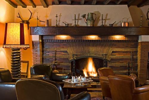 Pub/Lounge, Hotellerie Du Bas-Breau in Barbizon