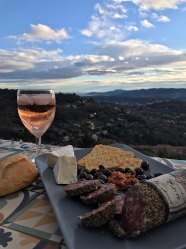 Dieu L'Amour - Galimard - Location saisonnière - Châteauneuf-Grasse