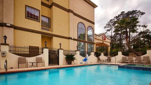 Best Western Plus New Caney Inn & Suites