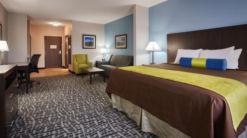 Best Western Plus Lonestar Inn & Suites