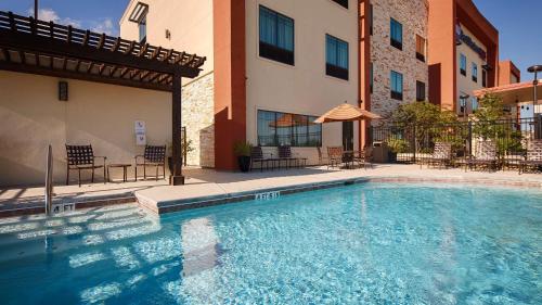 Best Western Plus College Station Inn & Suites