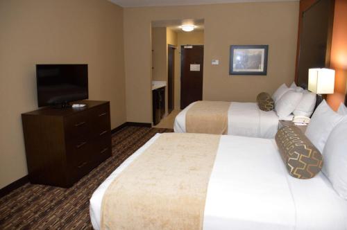 Best Western Plus Elmendorf Hotel