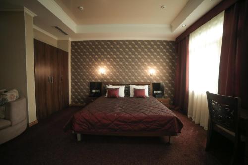 Onyx Hotel Bishkek Hotel Onyx is perfectly located for both business and leisure guests in Bishkek. The hotel offers guests a range of services and amenities designed to provide comfort and convenience. 24-hour front de