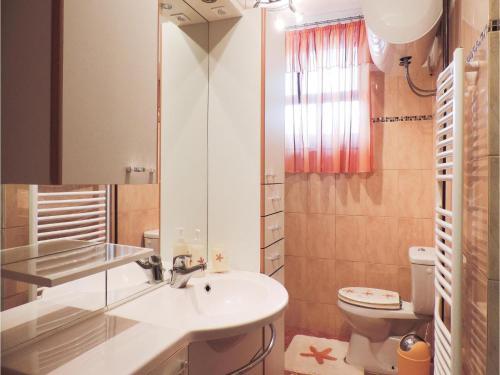  One-Bedroom Apartment in Buzet in Buzet