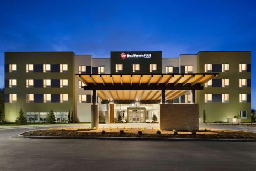 Best Western Plus Peppertree Nampa Civic Center Inn - Hotel - Nampa