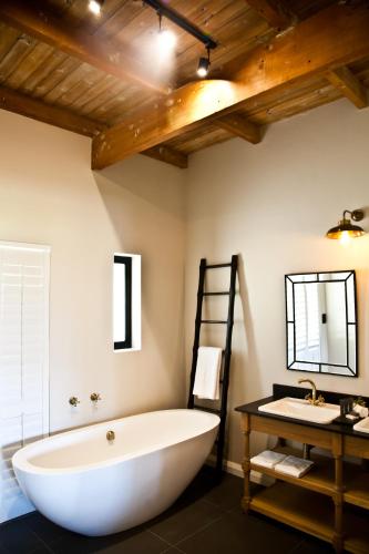 淋浴間, 德奧利夫布姆旅館 (d'Olyfboom Guesthouse) in 帕阿爾