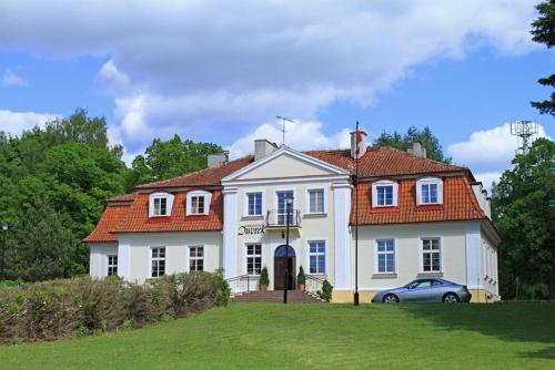 Hotel Księżycowy Dworek