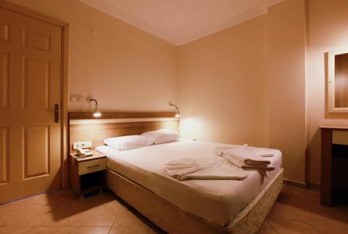 Catty Cats Garden Hotel Room Type - Studio