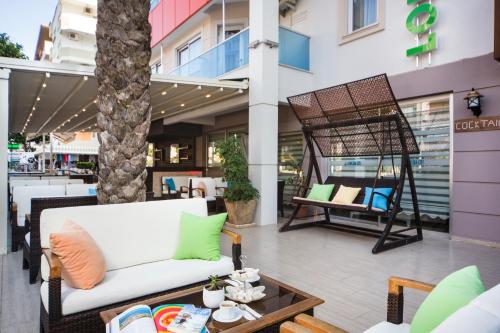 Lonicera City Hotel - image 2