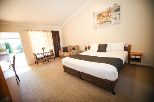 1 queen bed