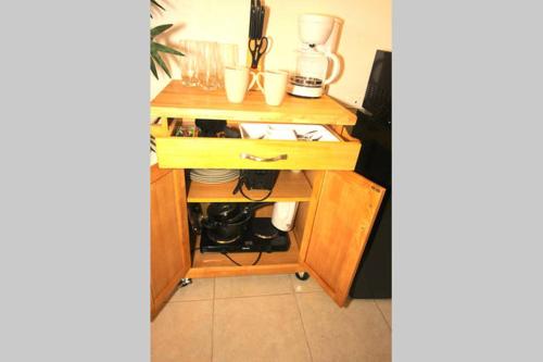 Prince Edward Condo 707A - image 3
