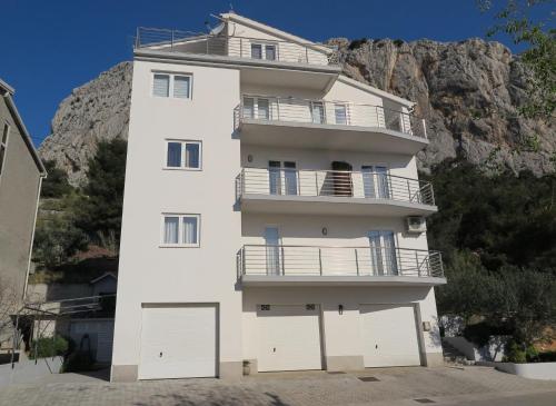 B&B Omiš - Apartments Kovacic - Bed and Breakfast Omiš