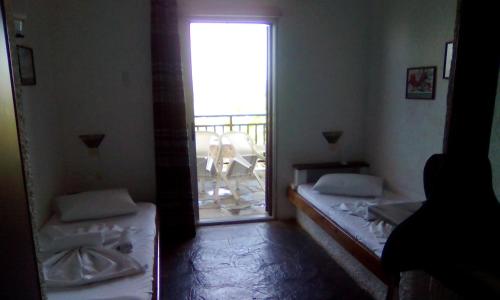 Alexandros Apartments