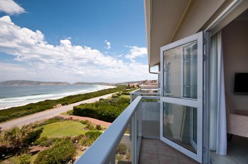 Uitzicht, Robberg Beach Lodge - Lion Roars Hotels & Lodges in Plettenbergbaai