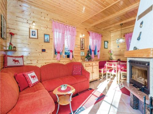  Two-Bedroom Holiday Home in Crni Lug in Crni Lug