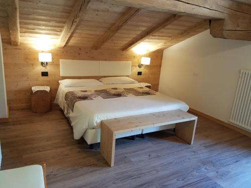 B&B Bucaneve - Accommodation - Campitello di Fassa