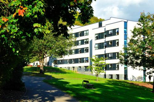 Entrada, Juniper Court in Stirling