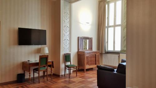 Hotel Roma e Rocca Cavour - image 12