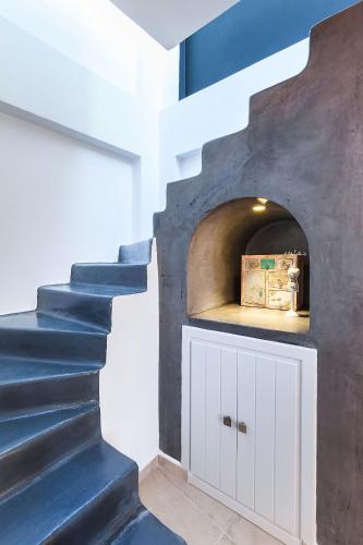 Santorini Secret Premium - main image
