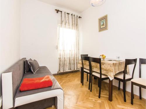  Two-Bedroom Apartment in Gornji Policnik in Poličnik