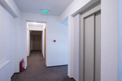 Victoriei City Studios - image 7