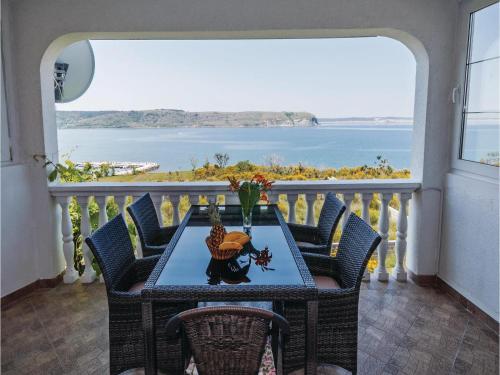  One-Bedroom Apartment in Rtina in Rtina