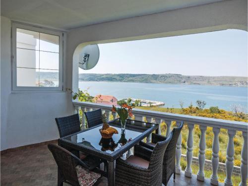  One-Bedroom Apartment in Rtina, Pension in Rtina