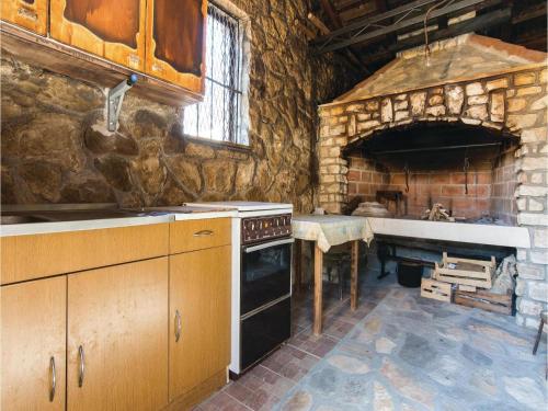  Two-Bedroom Apartment in Pridraga in Pridraga