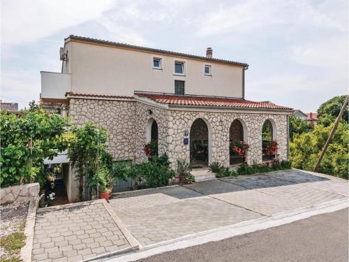  One-Bedroom Apartment in Drage in Drage