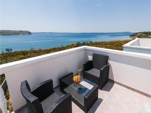  Two-Bedroom Apartment in Rtina in Rtina