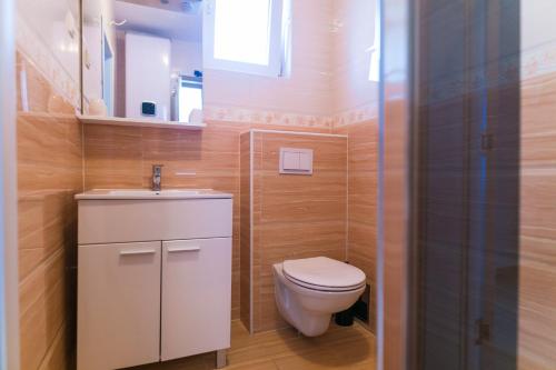 Apartment with Sea View image 10
