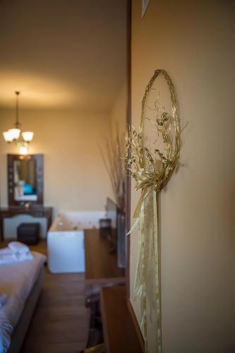 Pandion Luxury Boutique Hotel & Suites with Spa - image 3