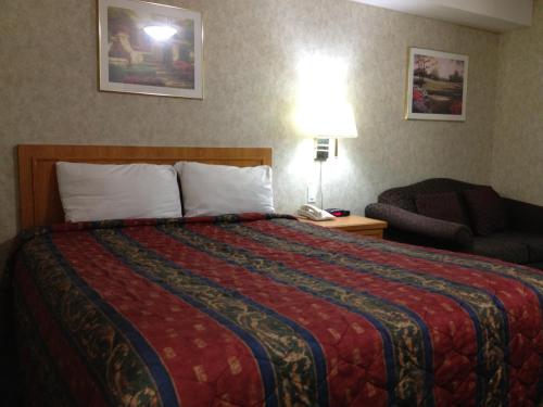 Mississauga Gate Inn Room Type - Queen Room - Smoking