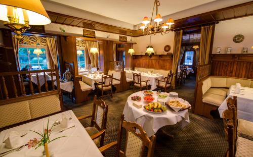 餐廳, 蓋斯特哈赫特序曲酒店 (Hotel Fahrhaus Ziehl) in 格斯塔特
