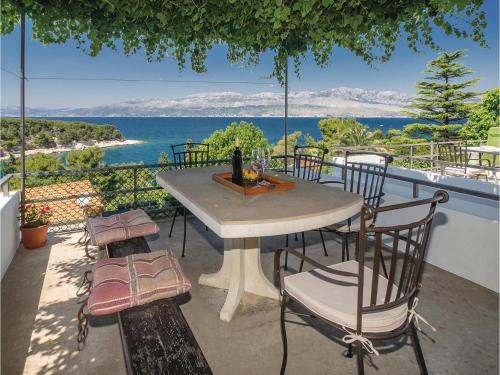  Holiday Home Splitska with Sea View I in 21410 Splitska
